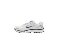 Nike Sportswear Baskets basses 'P-6000' bleu marine / argent / blanc, Taille 43