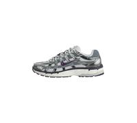 Nike Sportswear Baskets basses 'P-6000' gris / aubergine / argent / blanc cassé, Taille 40,5