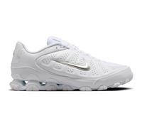 Nike Sportswear Baskets basses 'Reax 8' or / blanc, Taille 44