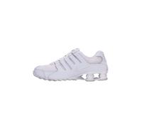 Nike Sportswear Baskets basses 'SHOX NZ' gris argenté / blanc cassé, Taille 43