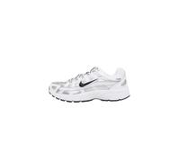 Nike Sportswear Baskets 'P-6000' noir / argent / blanc, Taille 38,5