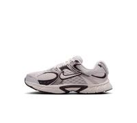 NIKE V5 RNR (GS) Baskets Junior Garçons, Gris/Blanc - HQ6411-005, gris, 36 EU