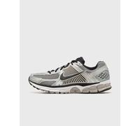Nike ZOOM VOMERO 5 men Lowtop grey taille: 44