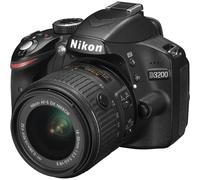 Nikon D3200 SLR Numérique avec Kit Objectif 18-55mm VR II - Noir (24.2 MP) 3.0 inch LCD