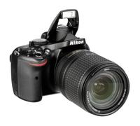 Nikon D5200 reflex 24.1 mpix + Objectif AF-S 18-140 mm VR