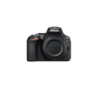Nikon D5600 + AF-S 18-200 mm f/3,5-5,6G ED VR II DX