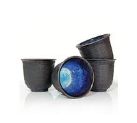 NIUKOMY Lot de 4 Tasses à Thé Chinoise, Tasse à Thé Sans Anse Japonaise en Céramique, Tasse à Thé Kung Fu Petite en Porcelaine, Motif de Caractère Chanceux en Relief, 160ML