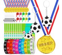 NIYANGLE Kit de Cadeaux pour Une Fête de Football, 50 Pièces Médailles de Vainqueur, Porte-clés, Bracelets, Sifflets Et Sacs Cadeaux - Idéal pour Les Événements sur Le Thème Du Football Et Les
