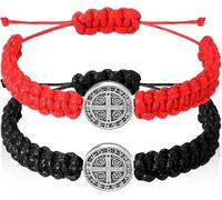 NJIEzhao Bracelet en Corde Tressée Bracelets avec médaille catholique de Saint benoît, 2 pièces, réglables, chaîne noire et rouge, bijoux religieux, cadeaux for hommes femmes(Black and red String)