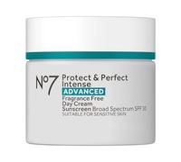 No7 Protect & Perfect Intense Advanced Day Cream SPF 30 - Anti-Aging Facial Moisturizer with Anti-Wrinkle Technology - Hydrating Hyaluronic Acid Cream for Radiant Youthful Skin (50 ml)