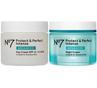 No7 Protect & Perfect Lot de 2 crèmes de jour et de nuit 50 ml