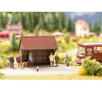 Noch 12015 - A l'arrêt d'autobus - HO (1:87)