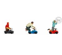 NOCH 15808 Personnages Bobby Car Course Avec Enfants À Conduire Échelle 1:87 H0