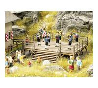 NOCH 0066826 H0 Scène avec fanfare