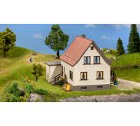 NOCH Maison D'Établissement Avec Garage, pour Modélisme, 12.6 x 13.2 X 9.5 CM,
