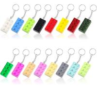 NOLACE Lot de 16 Porte-Clés Briques de Construction - Pendentif Bloc Coloré pour Cadeau Invité Anniversaire Enfant & Remplissage Piñata - Gadget Fête Garçon Fille (Compatible)