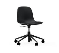 Normann Copenhagen Chaise pivotante à roulettes Form - aluminium noir - noir