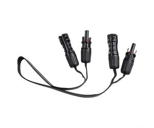 Notre design unique est une paire de câbles flexibles robustes d'une longueur de 0 à 5 m pour un transfert d'énergie efficace dans les systèmes photovoltaïques