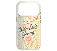 Nous Avons Vieilli mais Nous Sommes Encore Jeunes en Tant Que Papillon Floral Cottagecore Coque pour iPhone 17 Pro