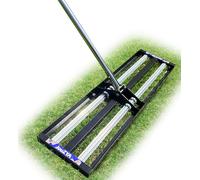 Nouveau modèle de râteau de nivellement de pelouse, Outil de nivellement de pelouse de 43,2 x 25,4 cm avec Rouleau Rotatif, niveleur de pelouse Robuste avec poignée étendue de 177,8 cm, râteau de