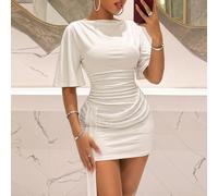 Nouveau pour l'été, parfait pour la saison des mariages. Cette robe mini élégante blanche à manches chauve-souris et à une épaule est idéale pour les jeunes femmes aux formes généreuses, ornée de stra