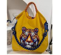 Nouveau sac à main de grande capacité avec un délicat design de tête de tigre brodé. Sac fourre-tout polyvalent mode femme à une épaule MoyenAnimalPolyamide