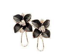 Nouvelles boucles d'oreilles en cristal de camélia avec fleur bleu noble - Boucles d'oreilles élégantes pour femmes pour occasions spéciales, One Size, Acétate, Aucune pierre précieuse.