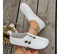 Nouvelles mocassins de conduite style européen et américain à bout fermé, semelle souple, talon plat, confortables, polyvalents, à enfiler, avec boucle, chaussures décontractées pour grand-mère et mam