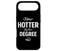 Now Hotter by One Degree Graduation Achievement Coque pour iPhone Air