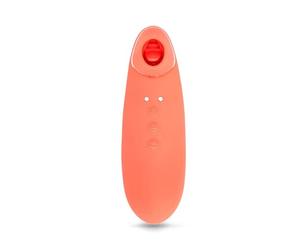 Nu Sensuelle Trinitii Coral - Avec la langue vacillante qui imite la sensation et la sensation du sexe buccal