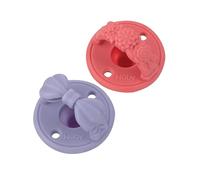 Nuby Lot de 2 tétines en silicone 3D avec poignée souple et deux trous d'aération de sécurité, 0 mois et plus, nœud violet et fleurs roses