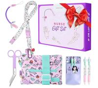 Nurse is Love Cadeau Infirmiere & Aide Soignante Set (7 pces.) | Cordon Tour De Cou Badge + Ciseaux Courbes + 1 Pochette avec 2 Stylo Multi-Encre + Porte-Ciseaux | Infirmiere Accessoires - AQUA