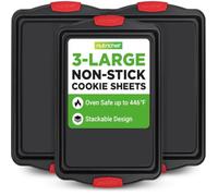 NutriChef Lot de 3 Grandes Plaques à Cookies - Antiadhésives, Empilables, Anses Silicone, 230 °C, Distribution Thermique Uniforme, Noir