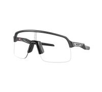 Oakley Unisex Sunglass OO9463 Sutro Lite - Couleur du Monture: Carbone Mat, Couleur de Lentille: Photochromique Iridium Incolore/Noir