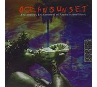 Ocean Sunset - The Endless Enchantment of. [Import Anglais]