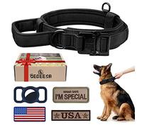 OEBEESA K9 Collier tactique réglable en nylon pour chiens de moyenne et grande taille, avec poignée, boucle en métal robuste, 3 écussons et étui Airtag, noir, taille L