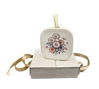 oggettando Parfum en simili cuir marguerites fleurs argentées avec boîte coordonnée. Bonbonnière mariage, baptême, communion, diplôme, confirmation, anniversaire et cadeaux originaux (marguerites)