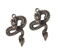 OKUMEYR 2 Pendentifs Dragon Décoration Suspendue Créative et Chic pour Porte-clés ou Paquet en Laiton Doré Ornement DIY Unique Style Traditionnel Chinois, Lot de 2 Pièces