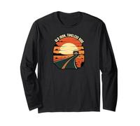 Old Iron Timeless Ride Classic Car Sunset Road Manche Longue