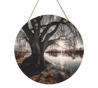 Old Tree By Lake - Panneau rond en bois de 30,5 cm - Décoration murale - Panneau de porte en bois MDF à suspendre avec corde - Cadeau de décoration d'intérieur de ferme