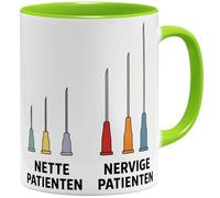 OM3 Nette Patients - Tasse à café avec inscription en allemand - Tasse de cabinet amusante pour médecin, médecin, infirmière - Tasse en céramique - 325 ml - Imprimé des deux côtés - Vert clair