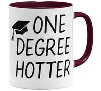 OM3 One Degree Hotter Tasse à café avec inscription en allemand - Diplôme pour Bachelor Master Studium Graduation - Félicitations Diplom - Tasse en céramique - 325 ml - Imprimé des deux côtés