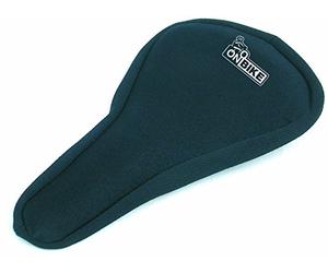 on Bike Housse de Selle de vélo Universelle avec Rembourrage en Gel - Confort Ergonomique, imperméable et antidérapant - Convient à Tous Les modèles de selles de vélo