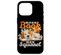 One Eye on The Book, One on The Squirrel. Coque pour iPhone 16 Pro