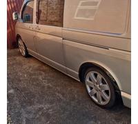 Oneway Jeu d'enjoliveurs de passage de roue compatible avec Volkswagen Transporter T5/T5.1 2003-2015 (Chassis court & longue) - Noir brillant