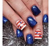 Ongles avec des drapeaux américains, appuyez sur les ongles