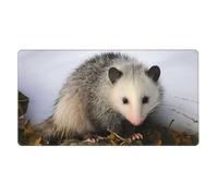 Opossum in Snow Tapis de souris imprimé 40 x 75 cm Grand tapis de souris de jeu antidérapant et imperméable avec bords cousus en caoutchouc souple pour la maison, le bureau