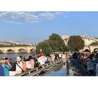 Option croisière sur la Cathédrale Notre-Dame Extérieure & Quartier Latin