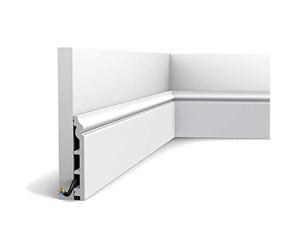 Orac Plinthe SX118-RAL9003 200 cm x 13,8 cm x 1,8 cm Polystyrène extrudé (HDPS) classique arrondi avec passage de câble prépeinte en blanc (RAL 9003)