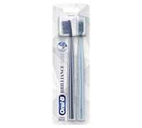 Oral-B Brilliance Lot de 2 brosses à dents blanchissantes de qualité supérieure avec gomme pour plaque dentaire, taille moyenne, bleu ciel et gris